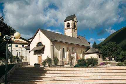Cles, Chiesa di Santa Maria Assunta a Mechel