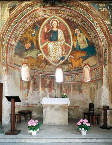 Cles, Chiesa di San Vigilio a Pez, interno