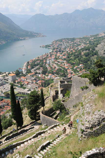 Cattaro, veduta della baia dai ruderi della fortezza di San Giovanni.