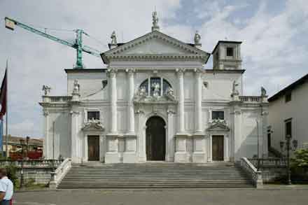 Duomo di San Michele arcangelo