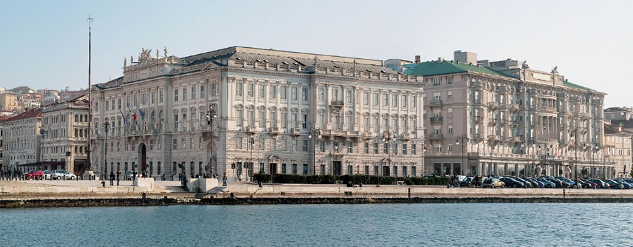 Trieste, sede della Regione Friuli Venezia Giulia Palazzo Lloyd Triestino.