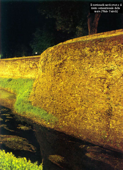 Il torrione di nord-ovest e il tratto settentrionale delle mura (Viale Cairoli)